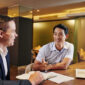 Apa Itu Kerja Associate Director Investment Banking (Advisory) (Freepik)